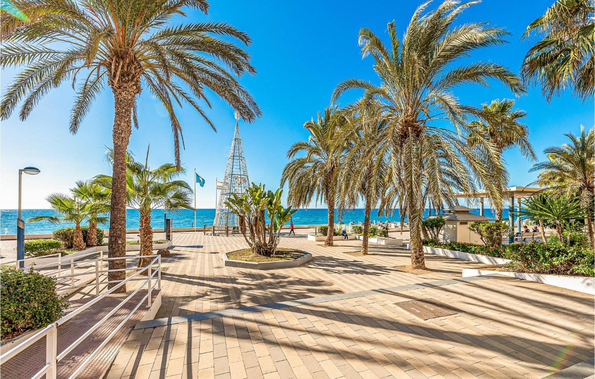 Gorgeous Apartment In Torrox With Wifi Extérieur photo